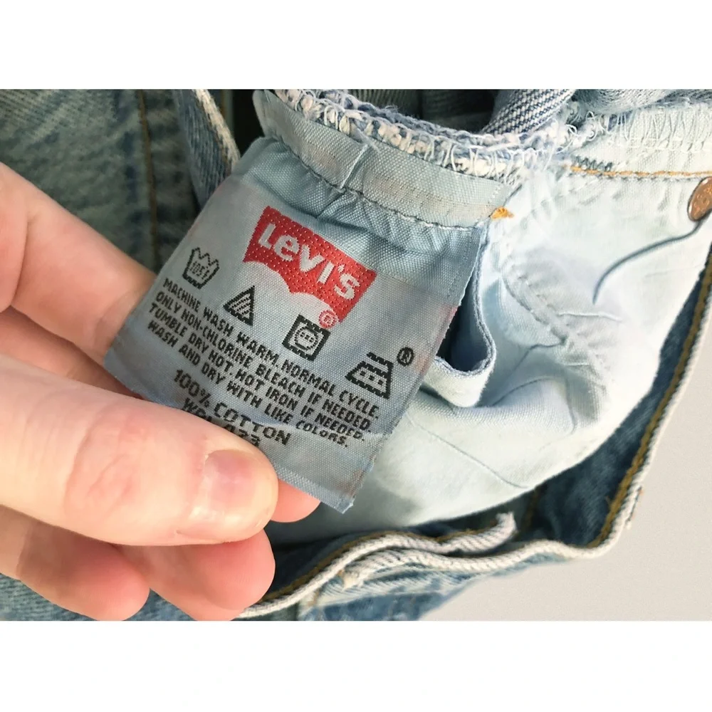 VTG Levi's Blue Straight Leg Women's Jeans - Picture 14 of 16